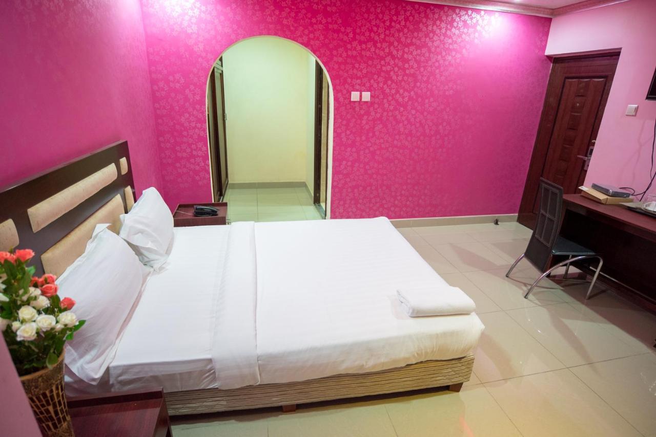 Euro Hotel And Apartments Dar es Salaam Zewnętrze zdjęcie